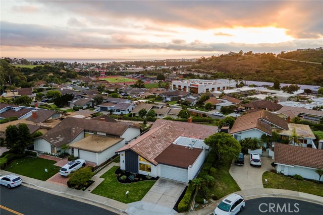625 Calle Miguel, San Clemente CA: https://media.crmls.org/medias/e47e56e4-ba47-47ec-ad2d-901d7c4042a1.jpg