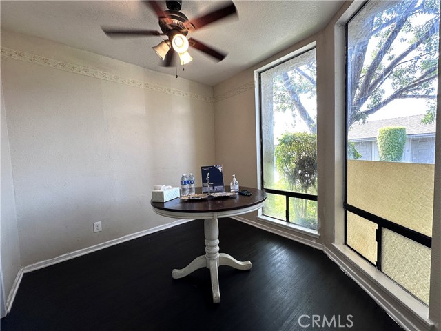 Detail Gallery Image 6 of 19 For 2220 E Chapman Ave #40,  Fullerton,  CA 92831 - 2 Beds | 2/1 Baths