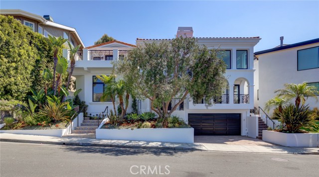 2720 El Oeste Drive, Hermosa Beach, California 90254, 6 Bedrooms Bedrooms, ,3 BathroomsBathrooms,Residential,Sold,El Oeste,SB21232829