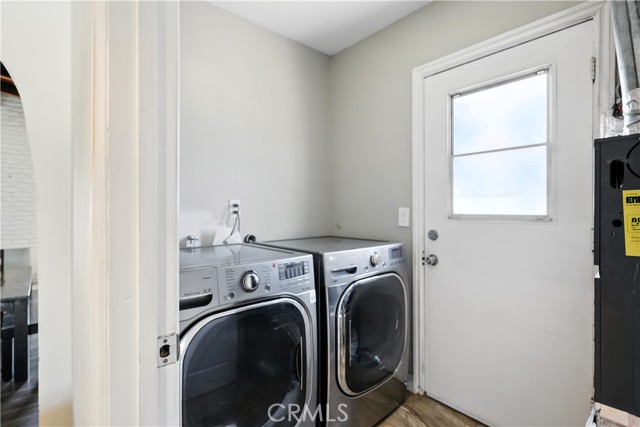 5103 N Nearglen Avenue, Covina CA: https://media.crmls.org/medias/e47ff6da-1072-4c11-8691-c51d4b2d7363.jpg
