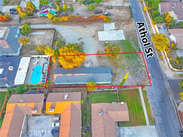 Detail Gallery Image 17 of 19 For 18264 Pine, Fontana,  CA 92335 - – Beds | – Baths