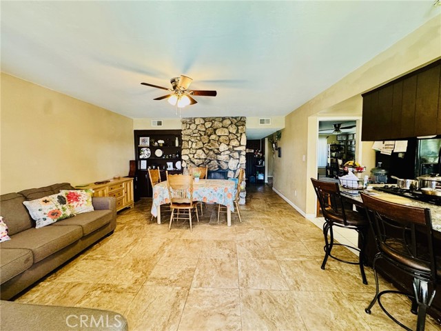 Detail Gallery Image 12 of 32 For 3208 Sunview Dr, Bakersfield,  CA 93306 - 3 Beds | 2 Baths