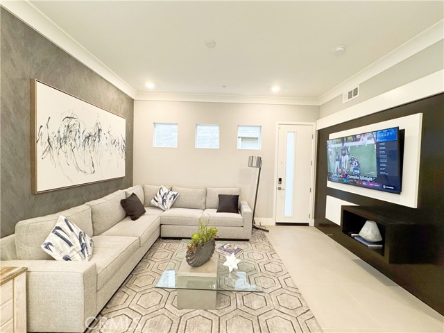 Detail Gallery Image 4 of 15 For 64 Spacial, Irvine,  CA 92618 - 1 Beds | 1 Baths