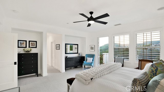 33 Via Armilla, San Clemente CA: https://media.crmls.org/medias/e480dcf9-d90d-404e-bc76-fc1995b97a80.jpg