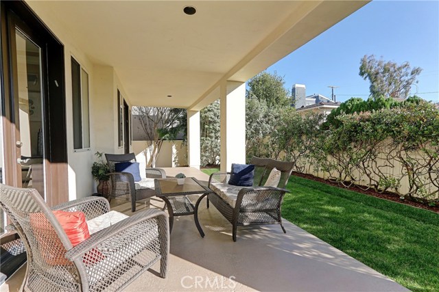 934 Duncan Avenue, Manhattan Beach, California 90266, 5 Bedrooms Bedrooms, ,4 BathroomsBathrooms,Residential,Sold,Duncan,SB17006848
