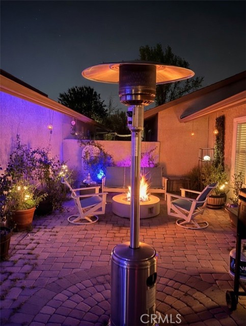 Detail Gallery Image 13 of 26 For 26172 Rainbow Glen, Newhall,  CA 91321 - 2 Beds | 2 Baths