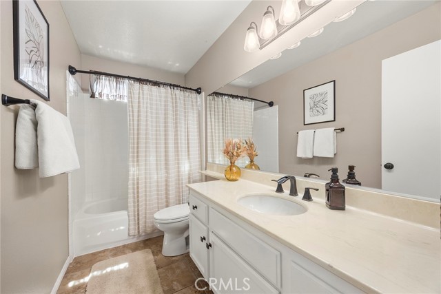 Detail Gallery Image 16 of 29 For 24498 Jacarte Dr, Murrieta,  CA 92562 - 4 Beds | 3 Baths
