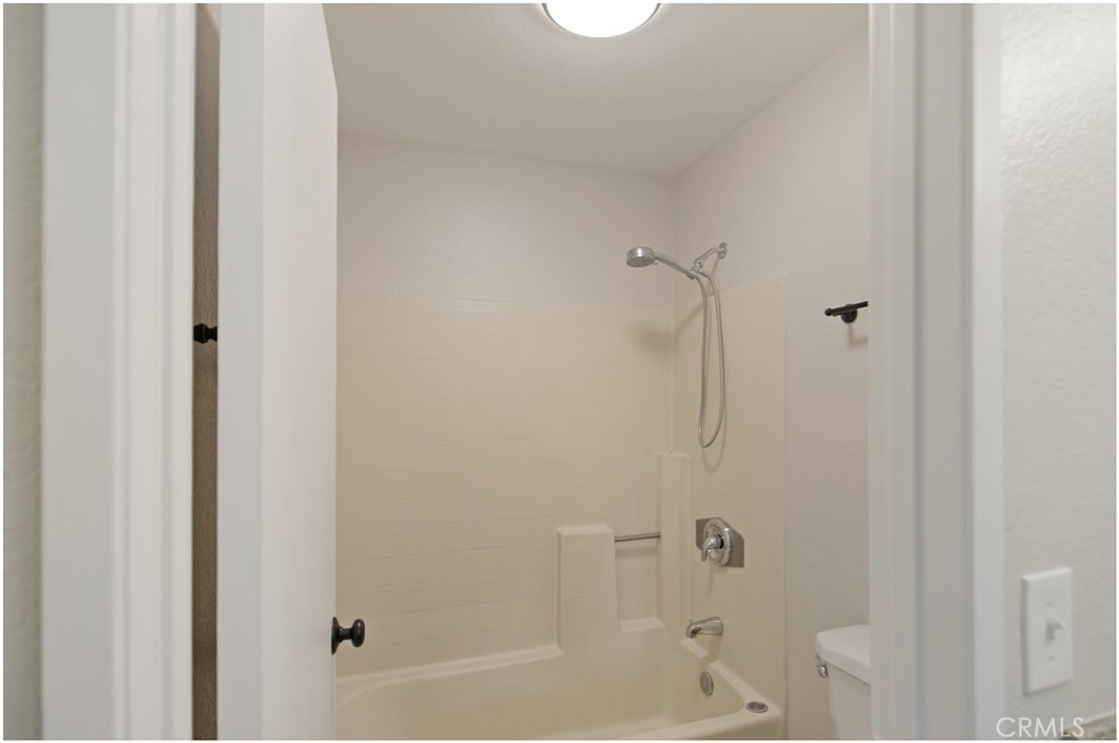 MLS #OC25246188 image #15