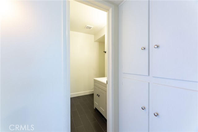 Detail Gallery Image 18 of 46 For 113 Danbury Ln, Costa Mesa,  CA 92626 - 4 Beds | 2 Baths