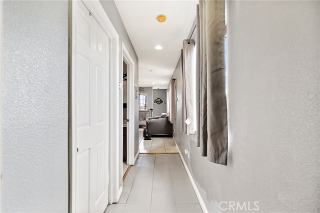 1301 E Pacific Coast, Wilmington CA: https://media.crmls.org/medias/e483e9d3-9f01-423b-b93b-a84418935a51.jpg