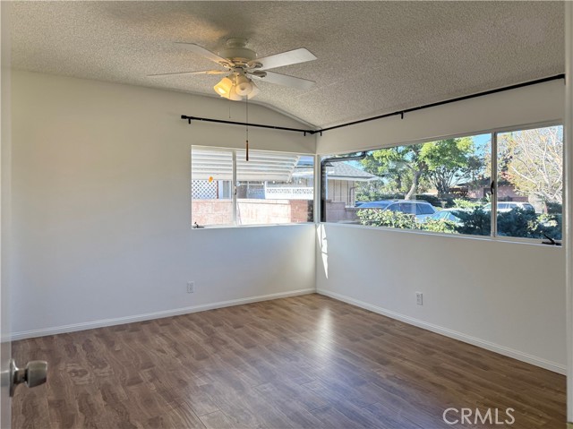 Detail Gallery Image 6 of 15 For 9822 Joyzelle Dr, Garden Grove,  CA 92841 - 3 Beds | 2 Baths