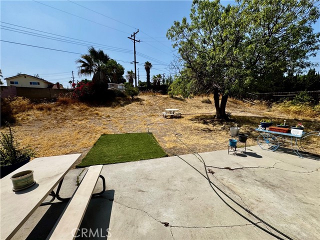 Detail Gallery Image 13 of 16 For 362 Raymor Ave, Corona,  CA 92879 - 3 Beds | 2 Baths