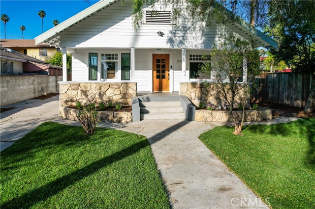 3716 & 3714 Rosemead Avenue, Los Angeles CA: https://media.crmls.org/medias/e484e19a-4b58-4194-9524-8410ac8e0bde.jpg