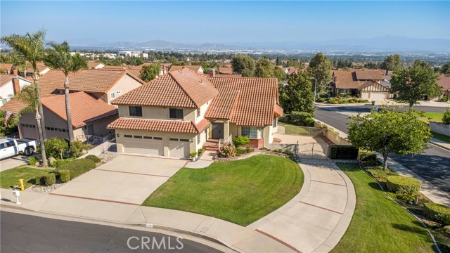 Detail Gallery Image 4 of 50 For 11021 Cedar Creek Dr, Rancho Cucamonga,  CA 91737 - 4 Beds | 2 Baths