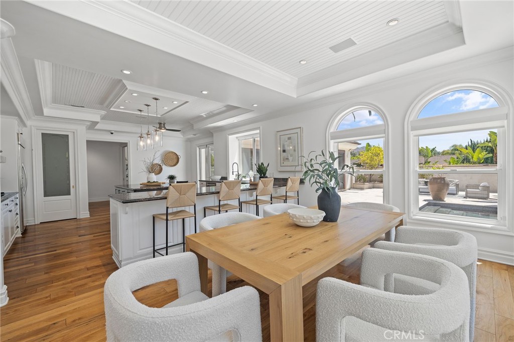 E485bdfc Caf5 469d 83f7 Aabd43f19761