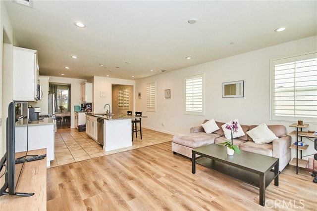 Detail Gallery Image 10 of 37 For 6914 Old Mill Ave, Chino,  CA 91710 - 4 Beds | 3 Baths