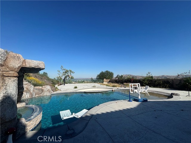 Image 3 of 10 For 827 Baghdady