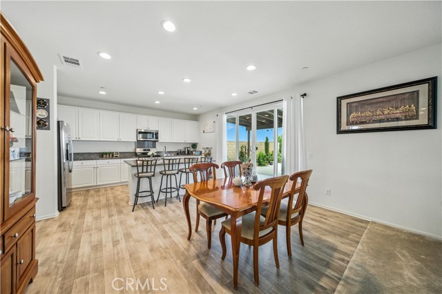 14160 Hercules Street, Hesperia CA: https://media.crmls.org/medias/e4867b6d-9fcd-4cbb-a948-3385b8d3fbcd.jpg