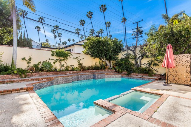 Detail Gallery Image 29 of 44 For 209 Ximeno Ave, Long Beach,  CA 90803 - 3 Beds | 2 Baths