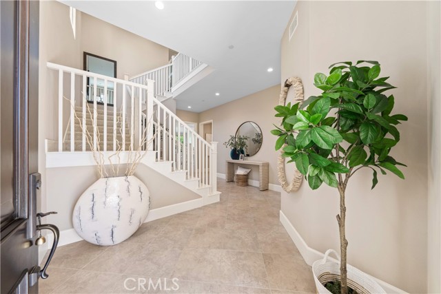 100 Viano, Irvine CA: https://media.crmls.org/medias/e48a0ced-e30d-4beb-b3bf-46723c14dd82.jpg