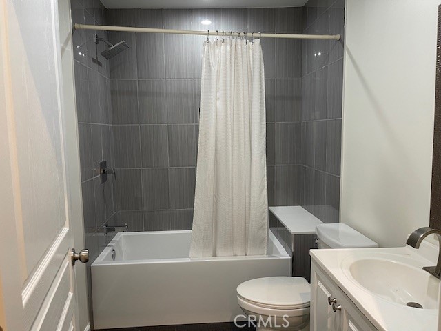 Detail Gallery Image 8 of 19 For 5301 Bluebell Ave, Valley Village,  CA 91607 - 3 Beds | 2 Baths