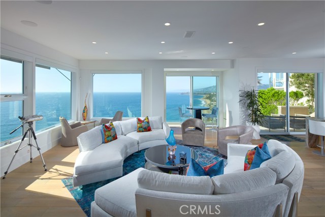 34385 Dana Strand Road, Dana Point CA: https://media.crmls.org/medias/e48a8d2c-5124-484b-918c-5cbea0ad16d3.jpg