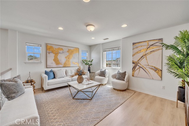 Image 29 of 57 For 14330 Wolfhound