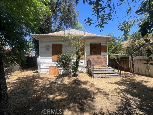 Detail Gallery Image 4 of 16 For 2726 E Washington Ave, Fresno,  CA 93701 - 2 Beds | 1 Baths