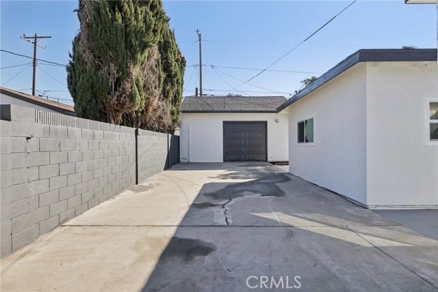 13618 Mcnab Avenue, Bellflower, California 90706, 3 Bedrooms Bedrooms, ,2 BathroomsBathrooms,Single Family Residence,For Sale,Mcnab,TR25028814