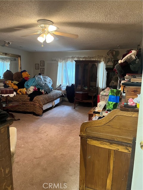 1308 E Sunview Drive, Orange CA: https://media.crmls.org/medias/e48af3a6-281b-475d-87fc-98ddeab1538c.jpg