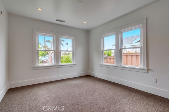 234 Ximeno Avenue, Long Beach CA: https://media.crmls.org/medias/e48b607c-2e21-4e67-adc2-3ff19eee2927.jpg