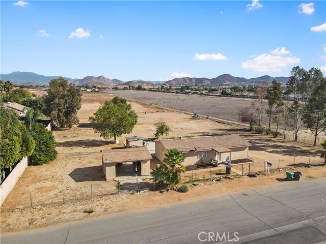 Detail Gallery Image 3 of 8 For 26800 Hull St, Menifee,  CA 92585 - 3 Beds | 2 Baths