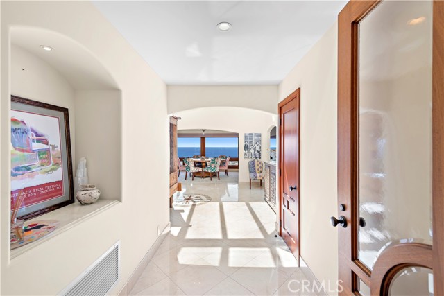 Detail Gallery Image 34 of 39 For 612 Allview Pl, Laguna Beach,  CA 92651 - 3 Beds | 3/1 Baths