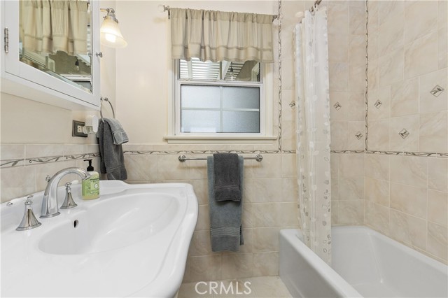 Detail Gallery Image 22 of 34 For 5754 Eckleson, Lakewood,  CA 90713 - 3 Beds | 2 Baths