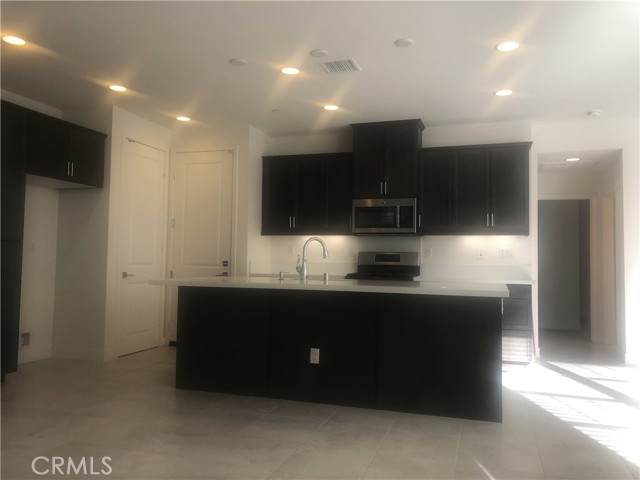 Detail Gallery Image 4 of 19 For 4387 Avocado Grove, Yorba Linda,  CA 92886 - 4 Beds | 3 Baths