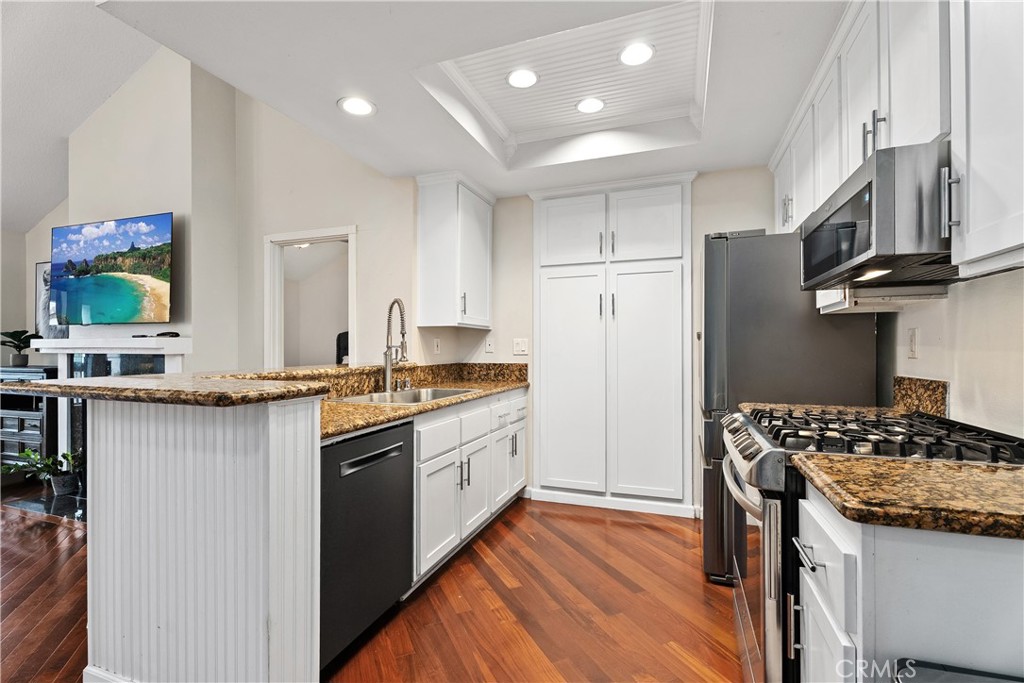 MLS #OC25280955 image #11