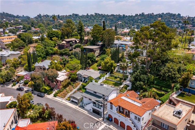 Detail Gallery Image 41 of 52 For 1440 Holbrook St, Eagle Rock,  CA 90041 - 3 Beds | 3/1 Baths
