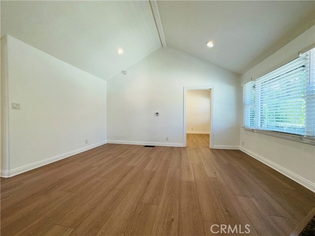 Detail Gallery Image 32 of 75 For 5148 Otis Ave, Tarzana,  CA 91356 - 4 Beds | 4 Baths