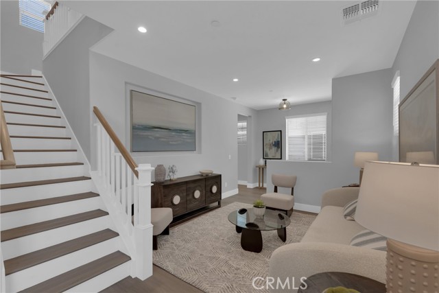 619 E Walnut, Monrovia CA: https://media.crmls.org/medias/e48e5ddc-36cb-4ad4-8b38-22dc95af240d.jpg