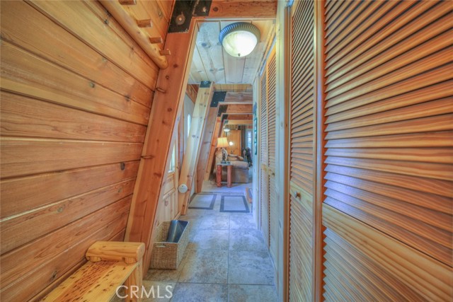 42608 Cedar Avenue, Big Bear Lake CA: https://media.crmls.org/medias/e48e9184-da10-4228-840e-d18e972edf4c.jpg