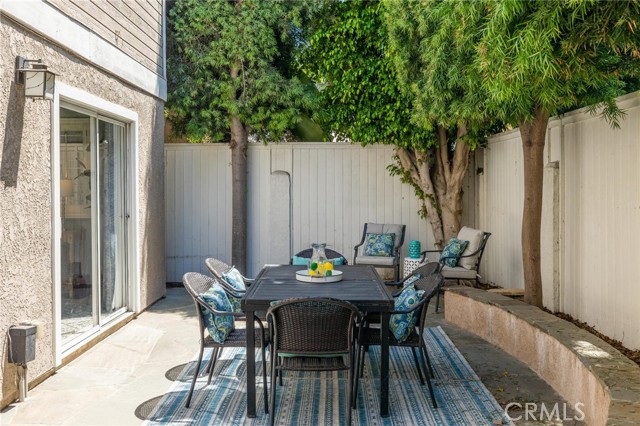 BBQ and relax in privacy