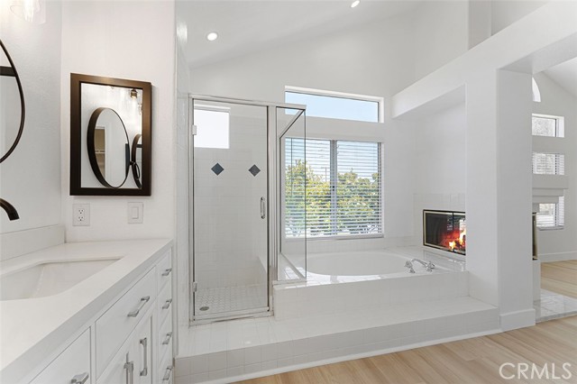 13381 Presidio Place, Tustin CA: https://media.crmls.org/medias/e4902527-c193-46c3-98f9-857b014e0d62.jpg