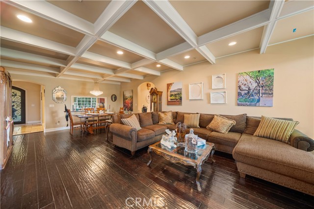 Detail Gallery Image 31 of 66 For 607 West, La Habra Heights,  CA 90631 - 5 Beds | 4 Baths