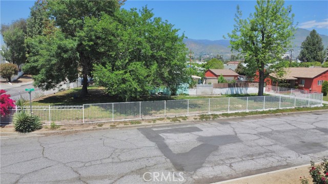 Detail Gallery Image 19 of 25 For 6591 Elmwood Rd, San Bernardino,  CA 92404 - 4 Beds | 2 Baths
