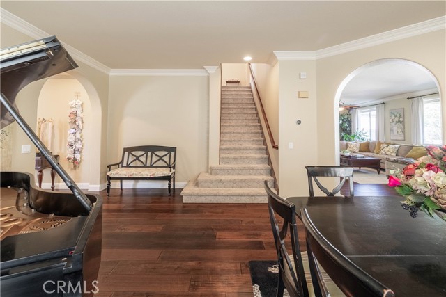 Detail Gallery Image 14 of 63 For 2589 N Promontory, Orange,  CA 92867 - 5 Beds | 3/1 Baths