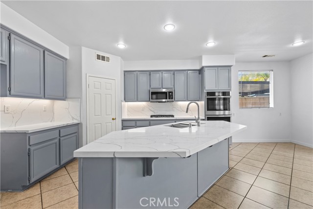 Detail Gallery Image 25 of 59 For 12222 Dry Creek, Rancho Cucamonga,  CA 91739 - 4 Beds | 3 Baths