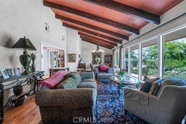 2355 Lake Marie Drive, Santa Maria CA: https://media.crmls.org/medias/e492639d-eb8e-4ed2-b485-919279feb94c.jpg