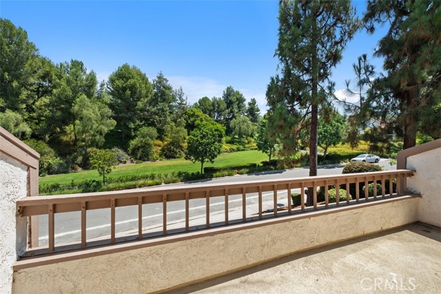 22571 Labrusca, Mission Viejo CA: https://media.crmls.org/medias/e492b64c-1d56-4626-9c1f-b065f28fa371.jpg