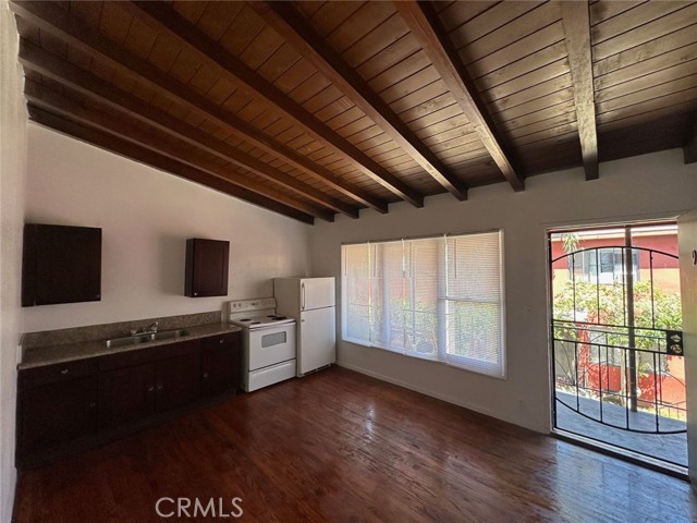 Detail Gallery Image 13 of 15 For 728 Cerritos Ave, Long Beach,  CA 90813 - – Beds | – Baths