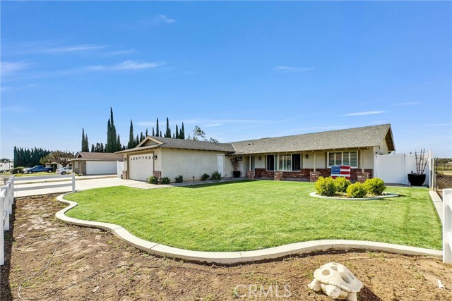 Detail Gallery Image 2 of 35 For 2730 Vine, Norco,  CA 92860 - 3 Beds | 2 Baths